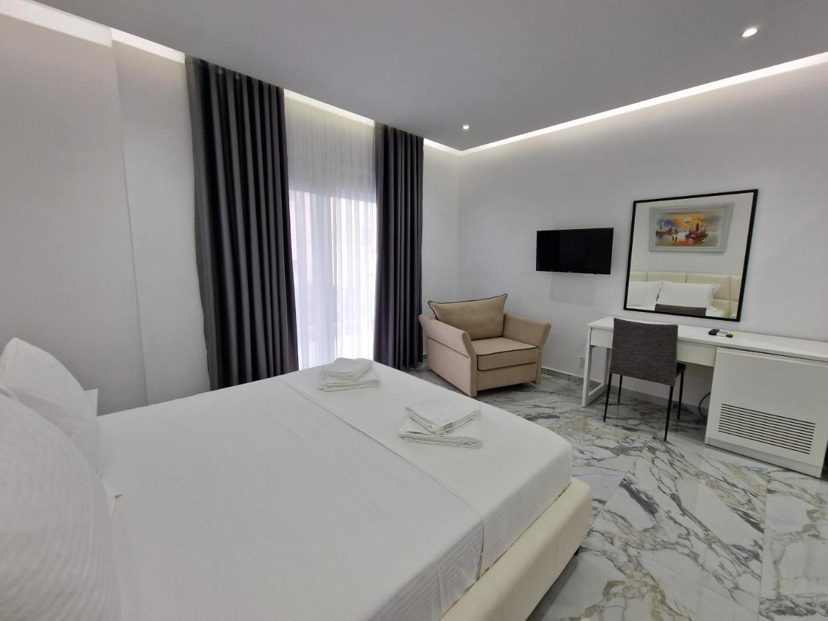 Apartments Margarita คซามิล ภายนอก รูปภาพ