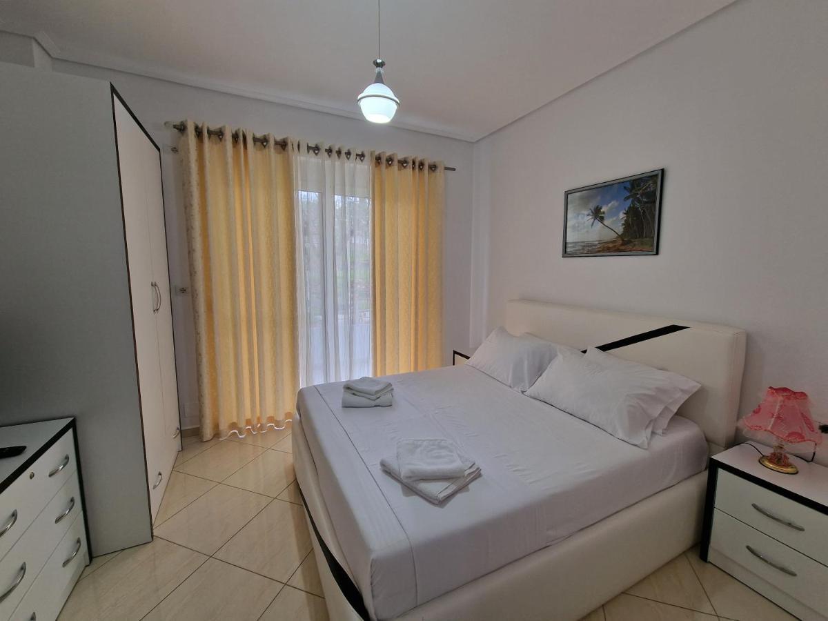 Apartments Margarita คซามิล ภายนอก รูปภาพ
