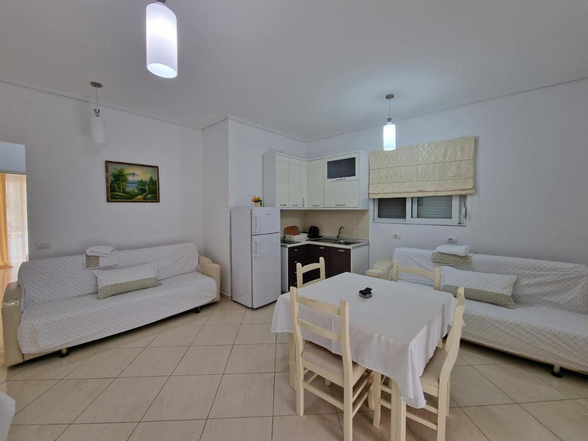 Apartments Margarita คซามิล ภายนอก รูปภาพ