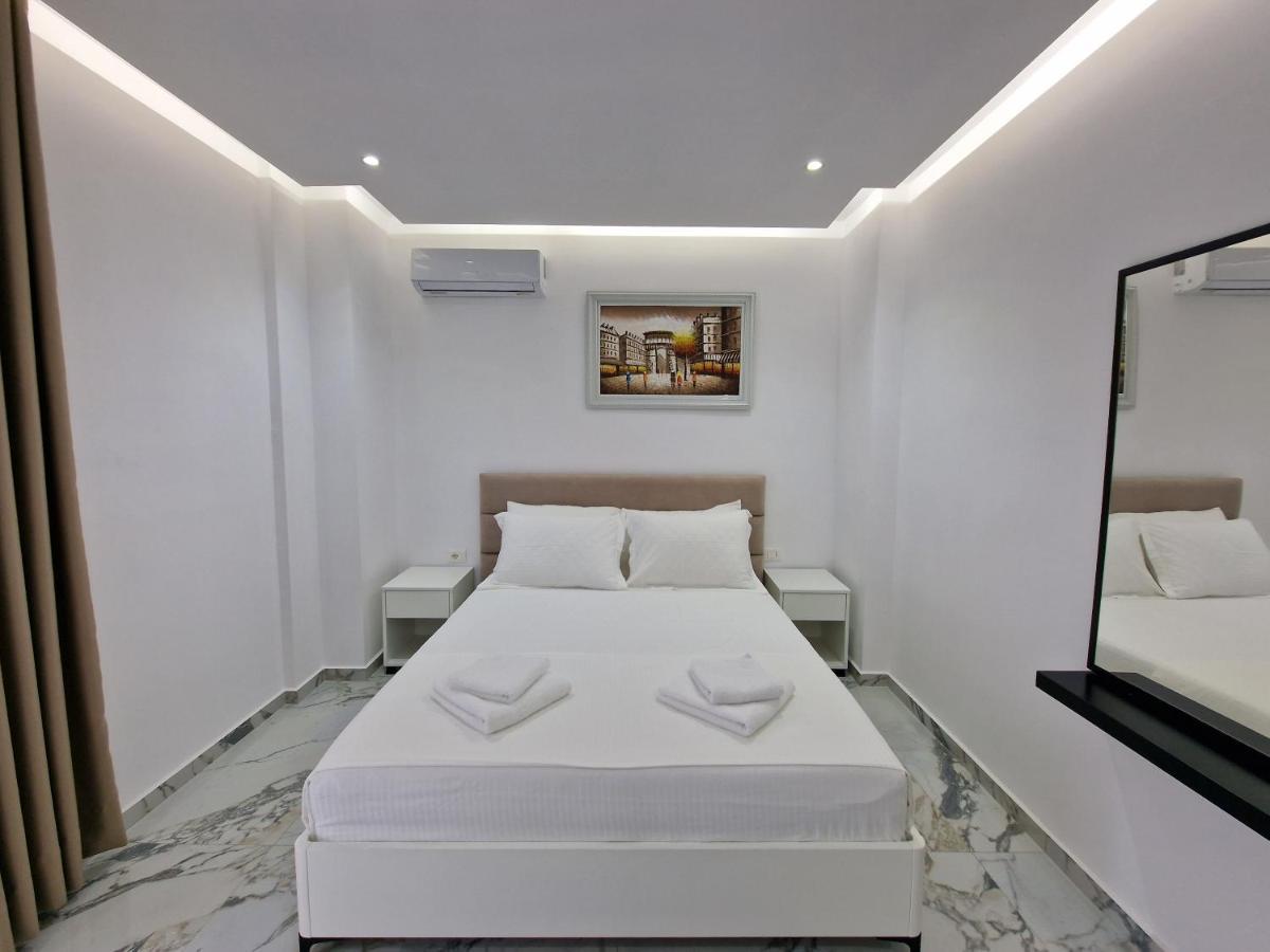 Apartments Margarita คซามิล ภายนอก รูปภาพ