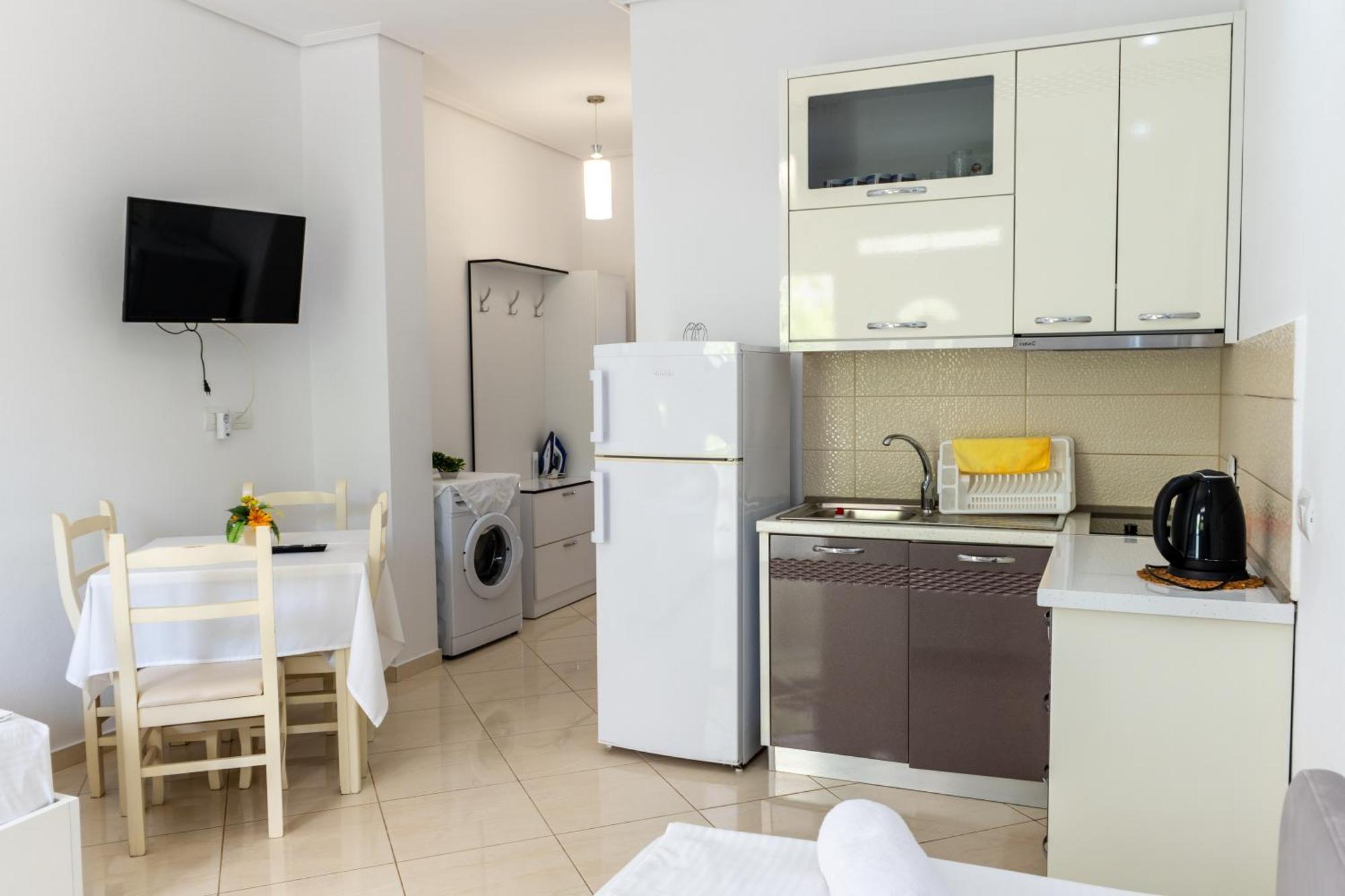 Apartments Margarita คซามิล ภายนอก รูปภาพ