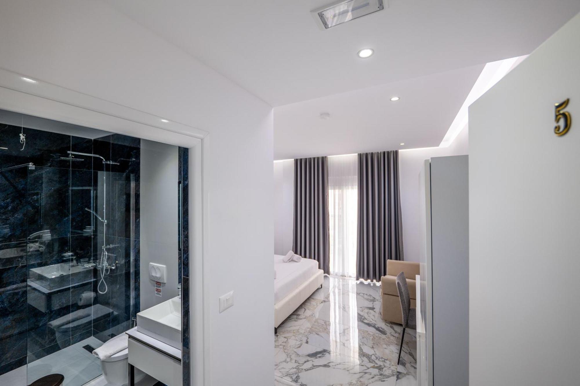 Apartments Margarita คซามิล ภายนอก รูปภาพ