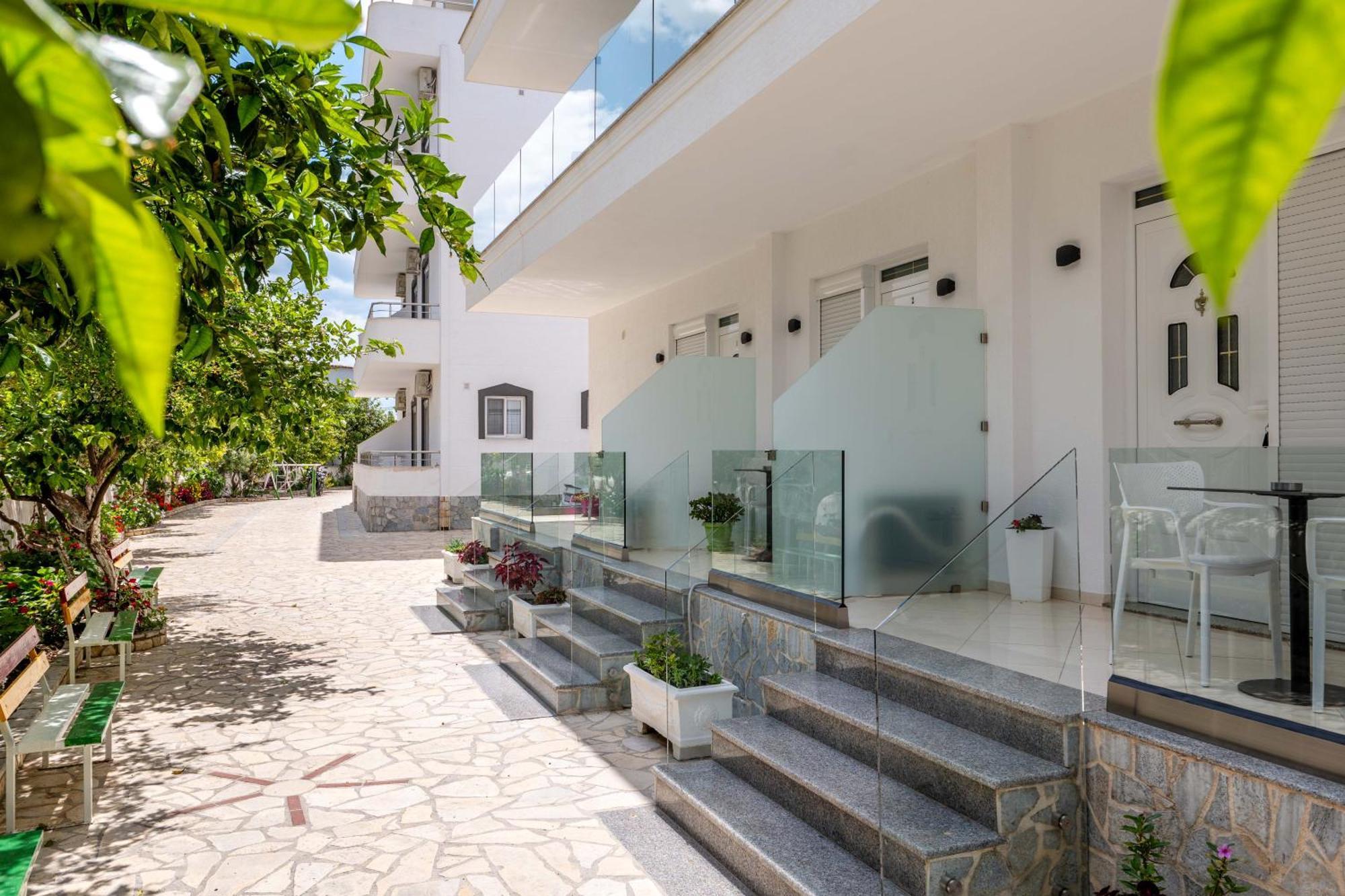 Apartments Margarita คซามิล ภายนอก รูปภาพ