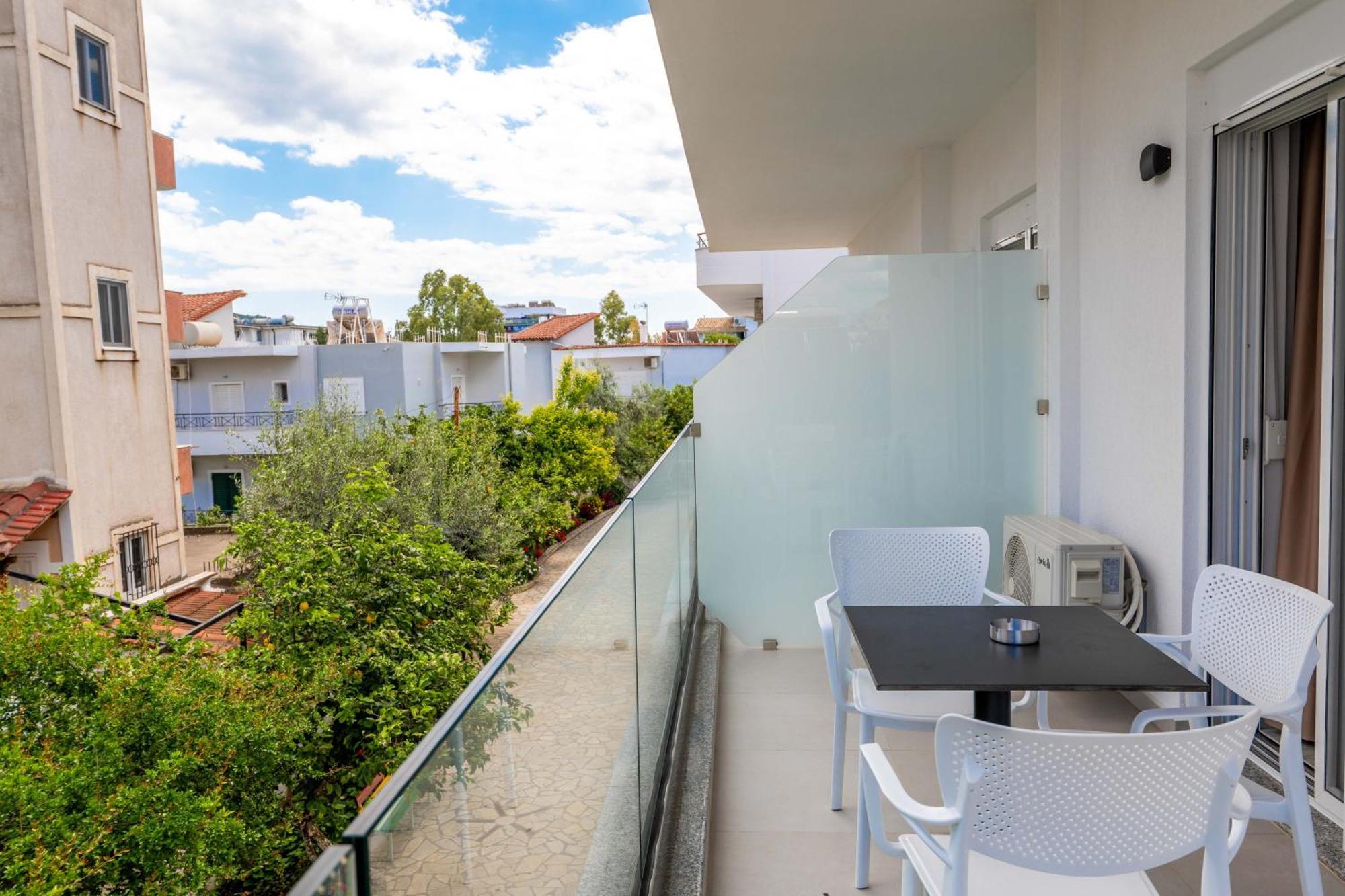 Apartments Margarita คซามิล ภายนอก รูปภาพ