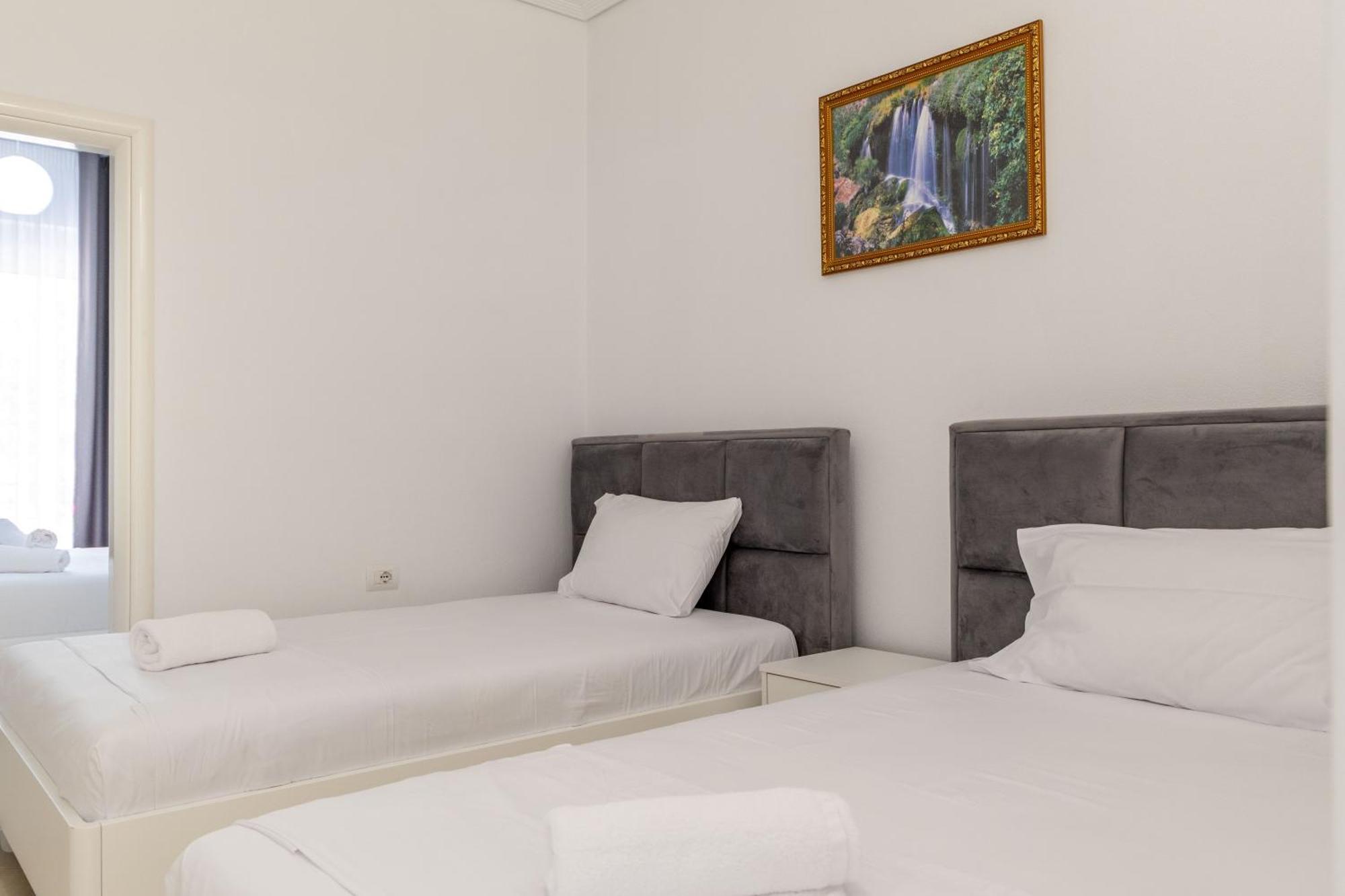 Apartments Margarita คซามิล ภายนอก รูปภาพ