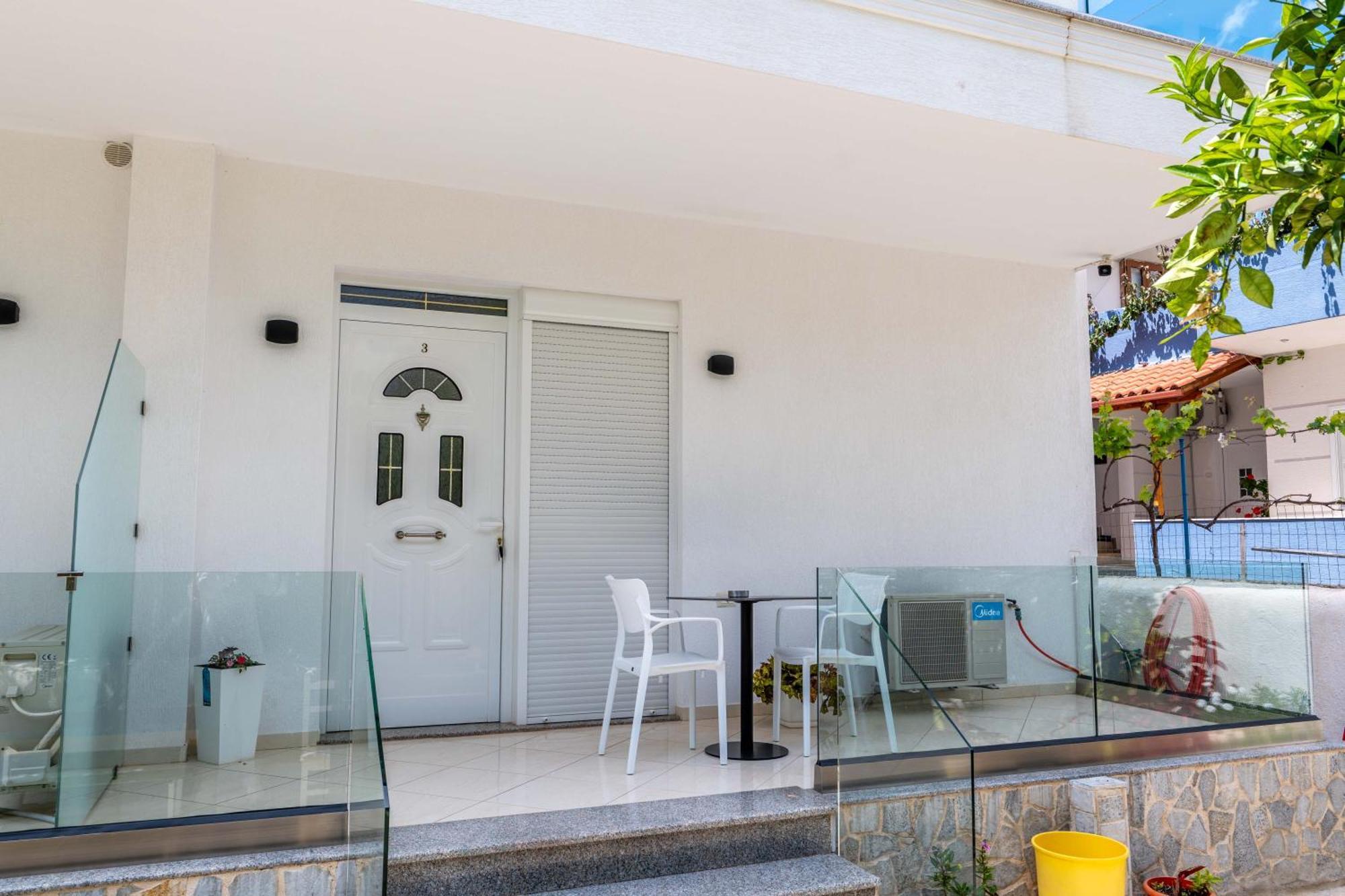Apartments Margarita คซามิล ภายนอก รูปภาพ